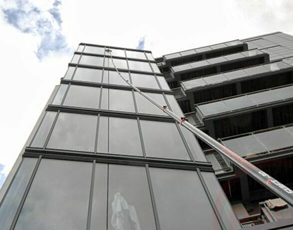 Мойка окон штангой