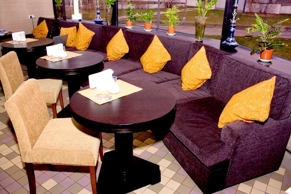 Химчистка мебели в кафе